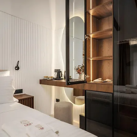 Bed & Breakfast Una Rooms Porec